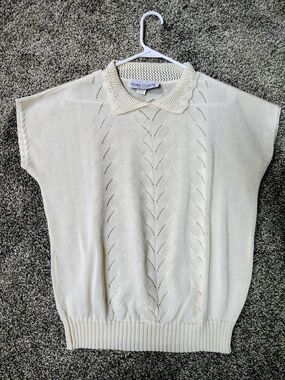 Cream Short-Sleeve Knit Sweater with Scalloped Collar